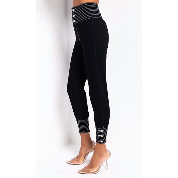 Curvy  Skinny Jeans - Picture 2 of 10